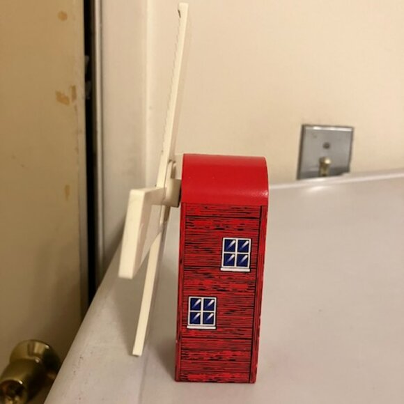 Thomas & Friends Red Wooden Windmill - Picture 3 of 5